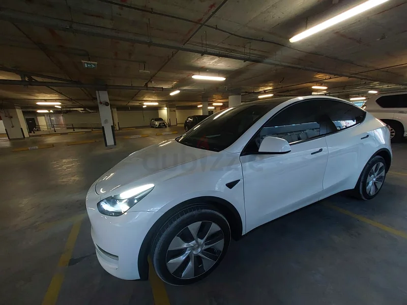 Tesla Model Y, 2023- Urgent Sale63612059292545111