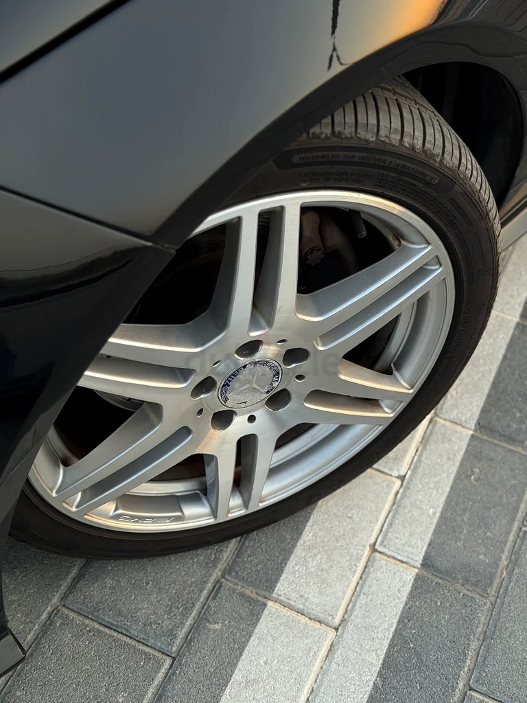 Mercedes Benz E300 for urgent sale63613135139842111