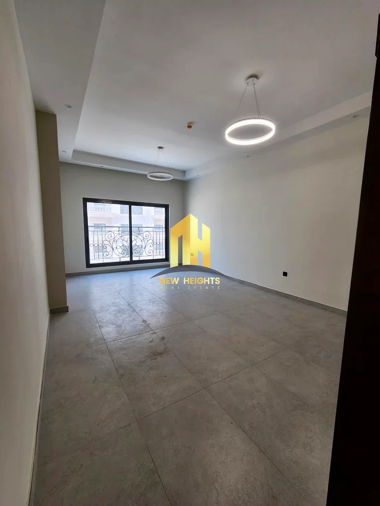 بالقرب من محطة المترو | مطبخ مغلق | غرفتي نوم63763683715329111