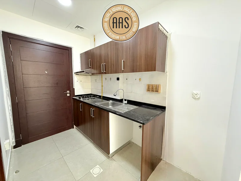 SPACIOUS STUDIO FAMILY ONLY 4/6 CHEQUE PAYMENT63742380684161114