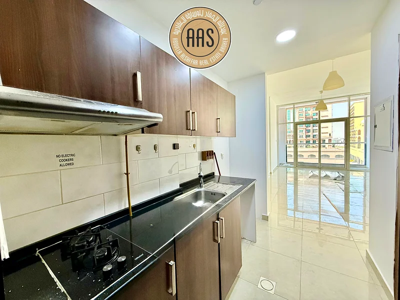 SPACIOUS STUDIO FAMILY ONLY 4/6 CHEQUE PAYMENT63742380684161111