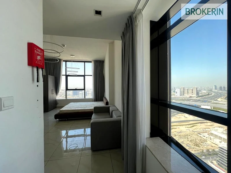 EST PRICE | FURNISHED | HIGHER FLOOR63782620101122113