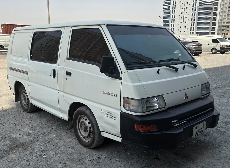 MITSUBISHI VAN 2010 MODEL 6 SEATER FOR SALE63612057242243111
