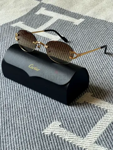 Stylish Cartier Sunglasses - Elevate Your Look!