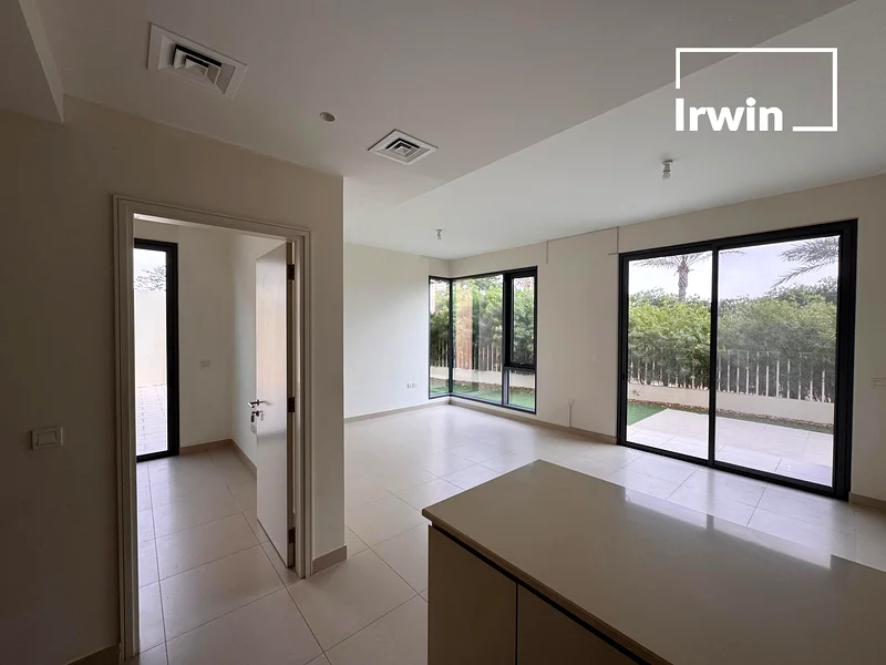 Vacant | Corner Plot | Single Row | Type 2E63754927062787113