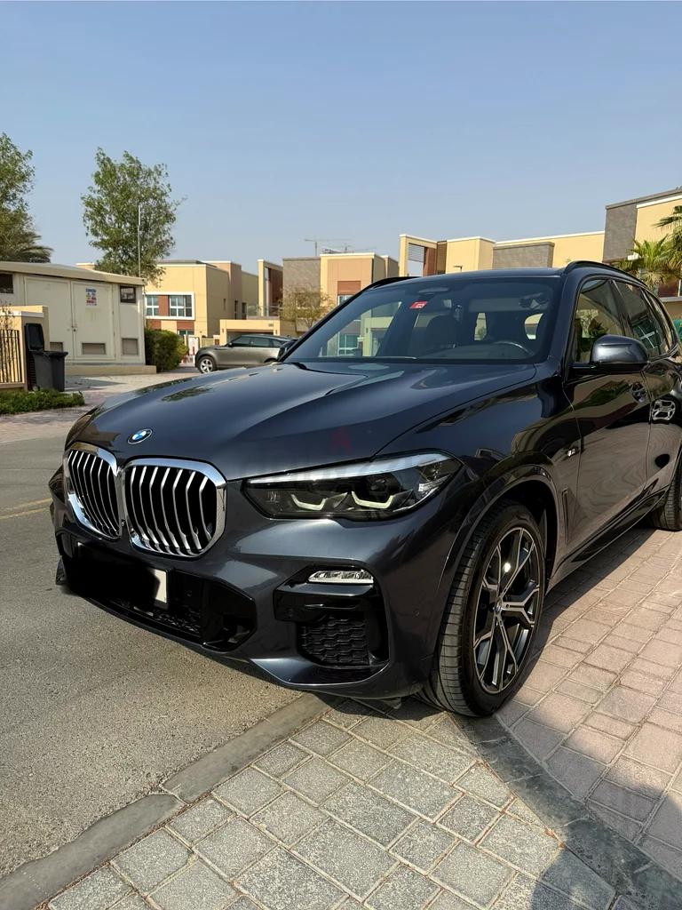 BMW X5 in great condition with valid warranty and service63612446158082111