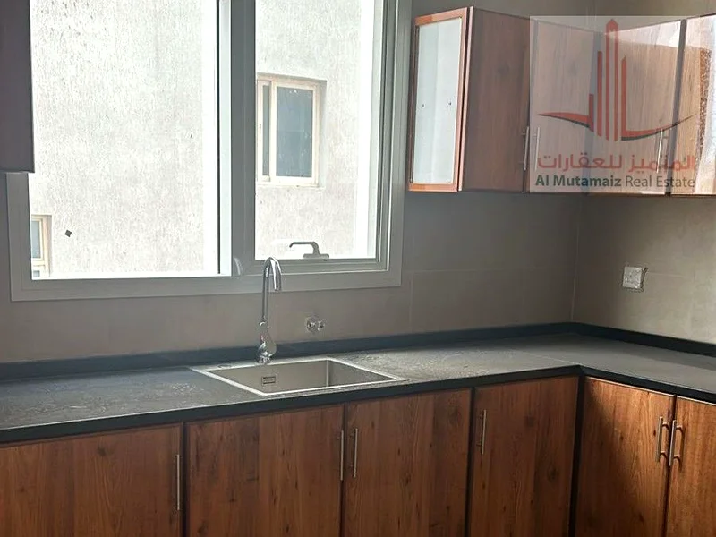 For sale, Jarir Building, excellent location, Al Bustan, bargain price63867044671745111