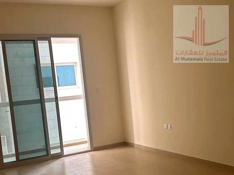 For sale, Jarir Building, excellent location, Al Bustan, bargain price63867044671745110