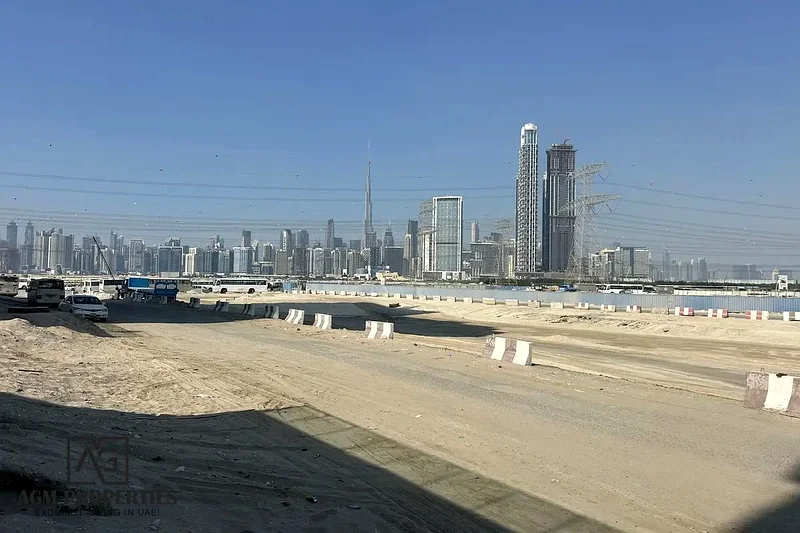 شاغرة | إطلالات على برج وخليج | قابلة للتفاوض63823887812227110