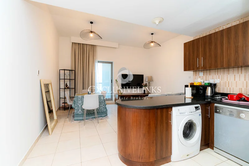 Vacant | Furnished | Corner Unit63734347353217113