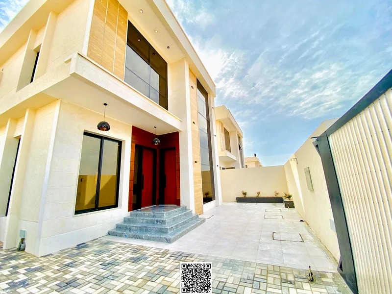For sale, a modern villa at a very good price, close to Sheikh Mohammed bin Zayed Road, freehold for all nationalities, at a negotiable price with the63893128989698112