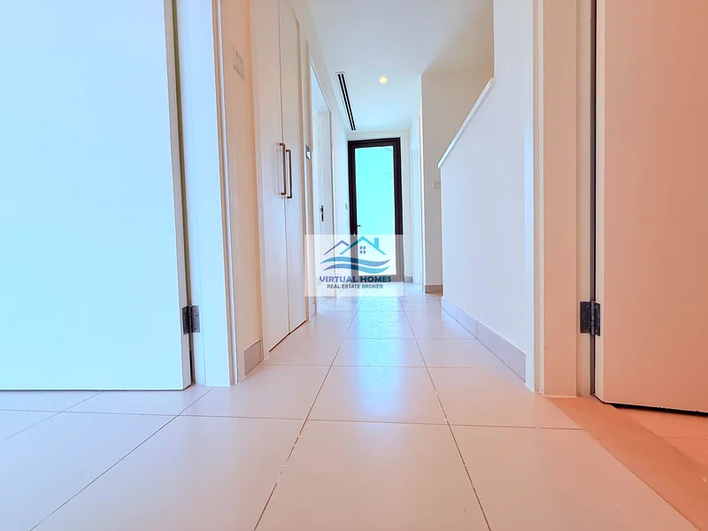 فيلا من 4 غرف نوم مع غرفة خادمة | باركسايد63805884481155110