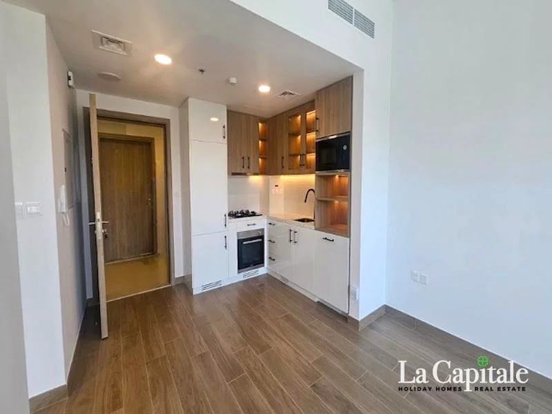 Spacious Layout | Vacant | Semi Furnished63736901144067111