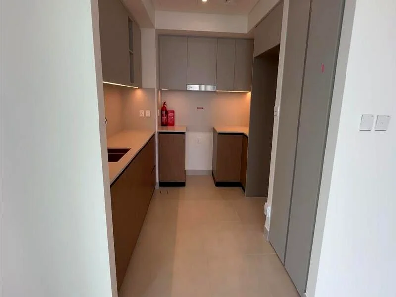 منتصف الطابق | إطلالة على البحيرة | جديد بالكامل63761333237378111