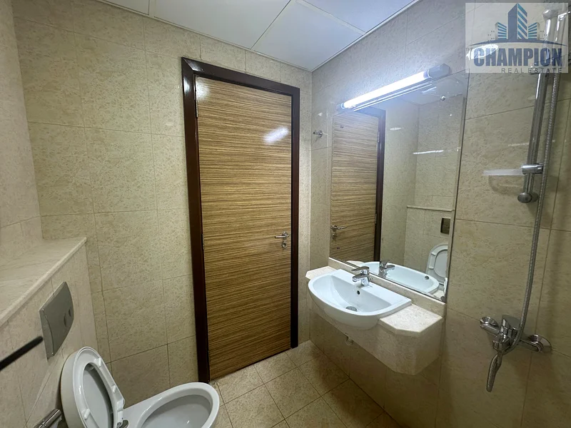 Bright & Modern 1BHK Apartment | Near Exit63730054477187114