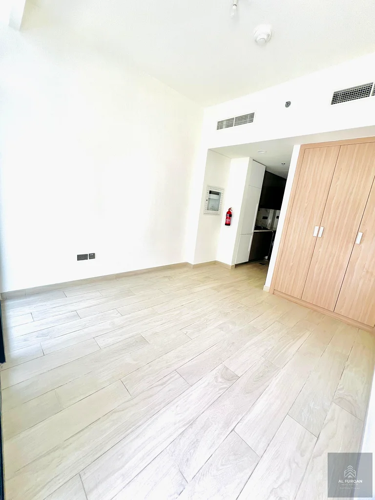 FIRST FLOOR STUDIO II BIG TERRACE II DIRECT POOL FACING II PRIME LOCATION63802002600194112