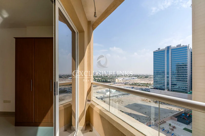 Studio | Tenanted Unit | With Parking64031805299075113