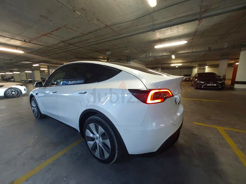 Tesla Model Y, 2023- Urgent Sale63612059292545114