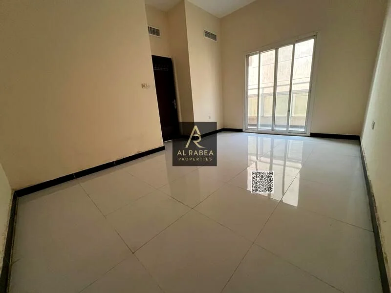 للإيجار بالقرب من السوق الصيني، غرفتين، صالة، حمامين، وشرفة63713689384833112