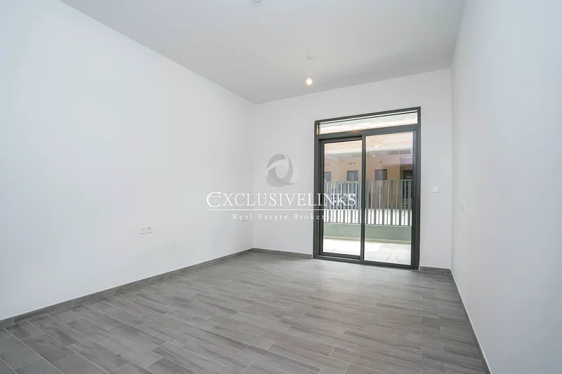 Managed | Vacant | Available in 12 Cheques63789270717442110