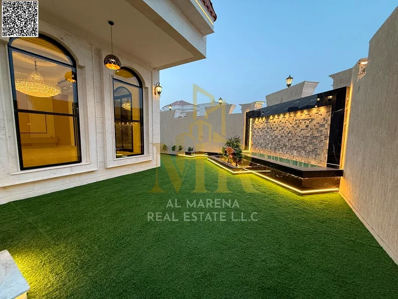 A villa directly from the owner, with personal finishing, on a main street, close to all services. Freehold for all nationalities and without a down p63907144265091114