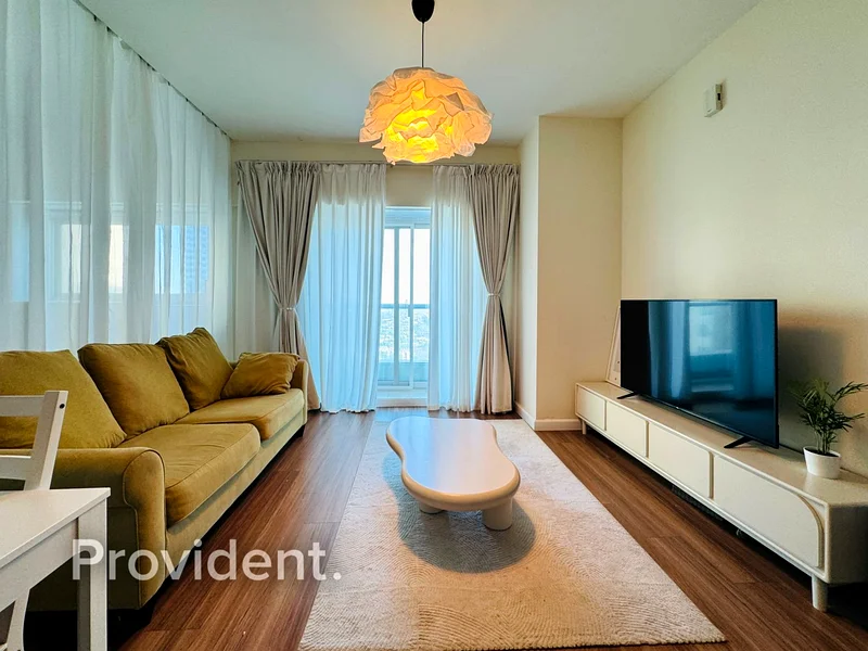 Upgraded | Furnished | Higher Floor | Vacant63749830361474110