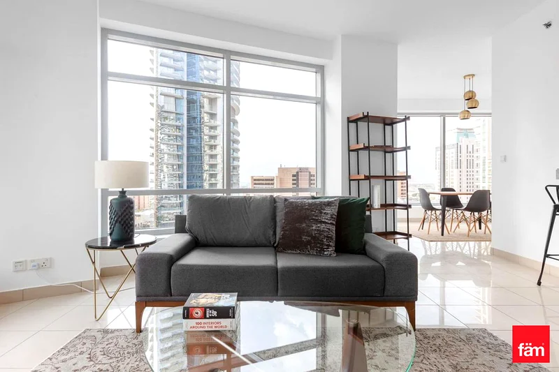 Spacious| Upgraded | Prime location63775420689283111