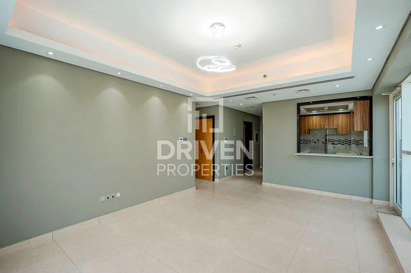 High Floor | Large Corner Unit | Ready to move in63782222683394111