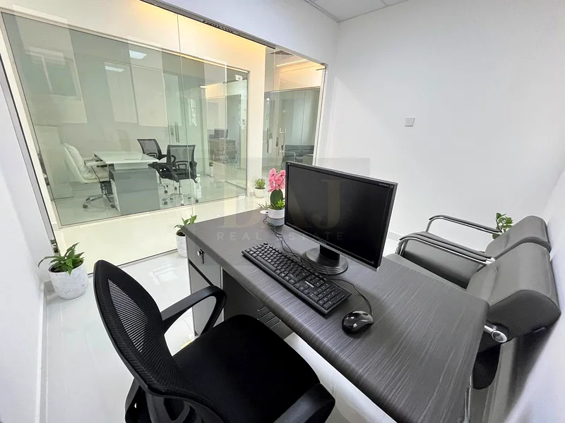 Stunning Office | Free Utilities | Bank Account Assistance63619849221122114