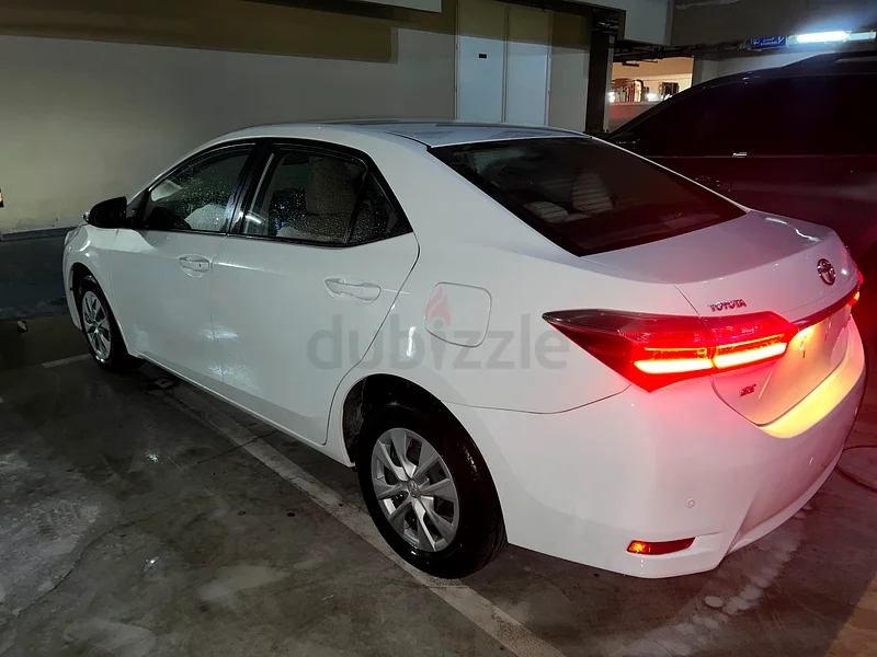 تويوتا كورولا 201963612452056067112