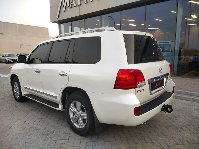 2015 EXR 5.7 V8 GCC63613131572609114