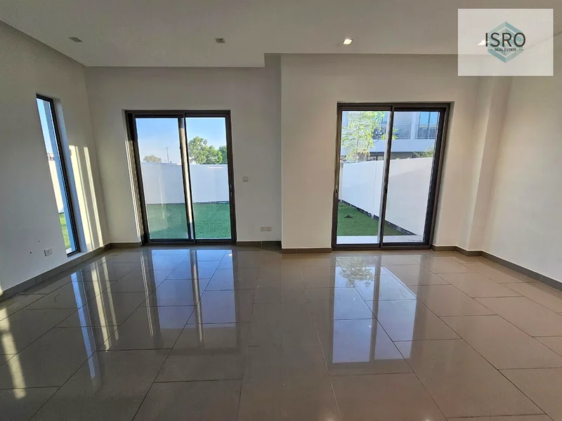 Al zahia gated Community luxury villa close to al Zahia city center mall63654749593603113