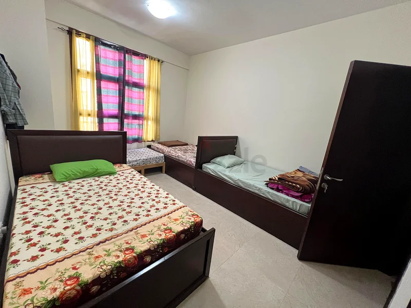 Executive bachelor flat sharing (bed space) in JVC63797699713027112