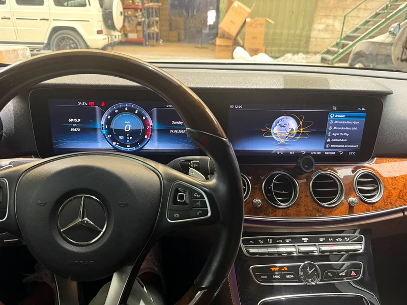 MERCEDES E CLASS - E 200 FULLY LOADED63613986079873112