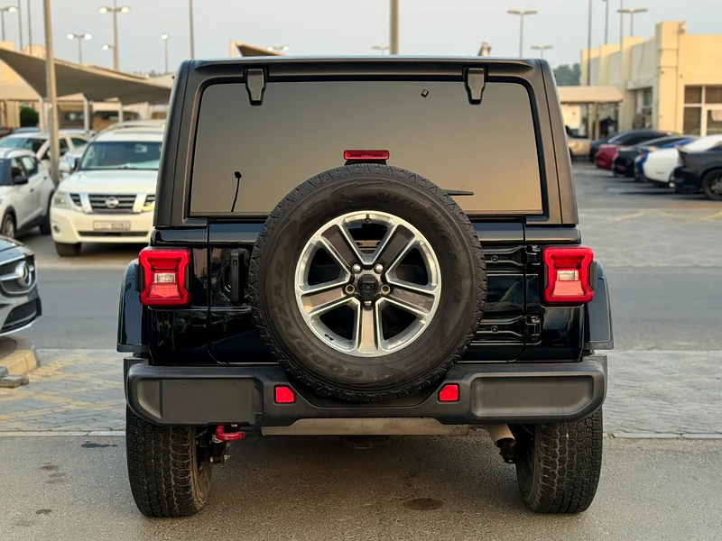 جيب ورانغلر ساهارا مجهز بالكامل بحالة ممتازة بدون أي حادث63613736638721113