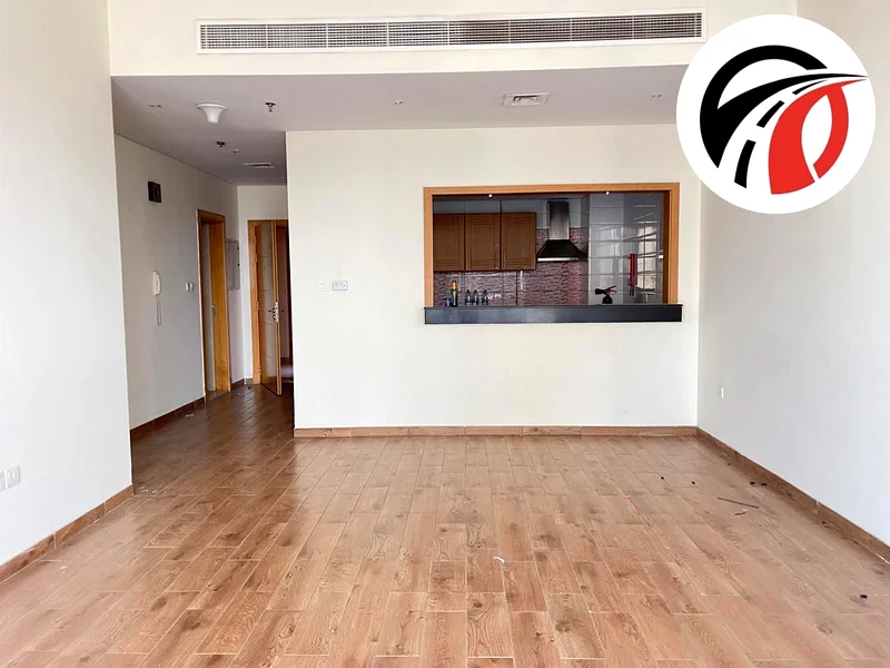 Ac free with balcony wardrobes free parking 68k63755124173697112