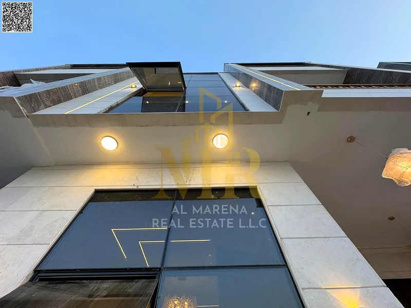 A villa with a price inclusive of registration and ownership fees on the main street, ready for occupancy in the most upscale areas of Ajman. Freehold63907144256770113