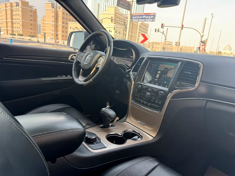 Jeep Grand Cherokee 2015. Limited. Full service History in jeep63612071328770114