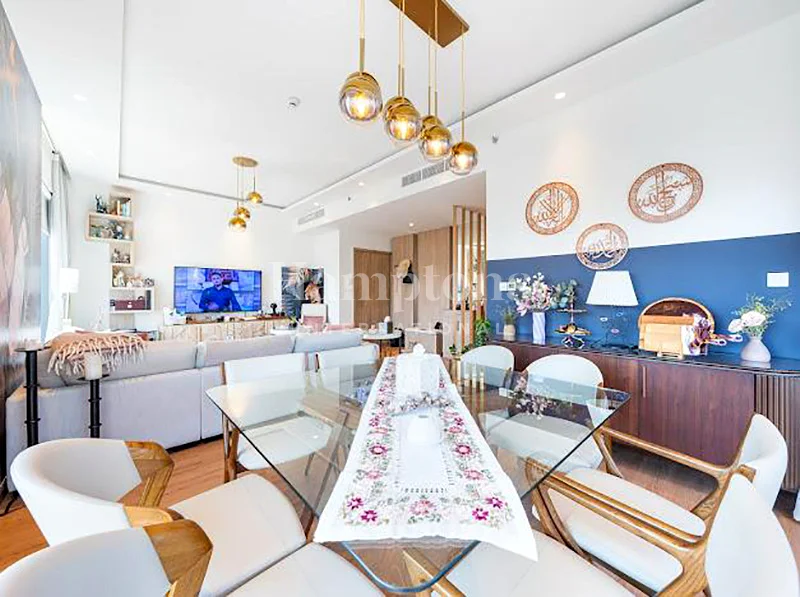 Fully Furnished | Upgraded | Park Views64043893459073112
