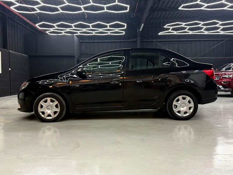 RENAULT SYMBOL 1.6 LITERS GCC SPECS 2016 101000 KMS ( PERSONAL DRIVEN ) RUN AND DRIVE GOOD63613735830786114