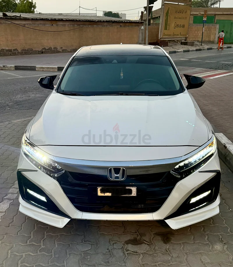 Honda Accord Touring 1.5 Liter Turbo Model 2018 Full Option63612064121859111