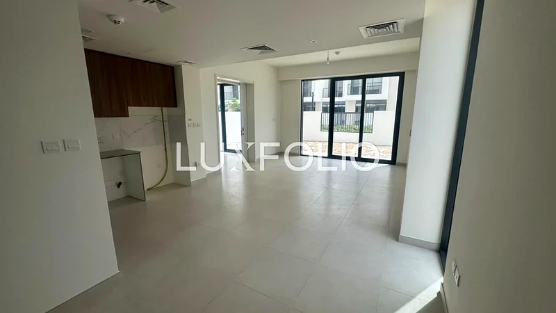 Brand new | Single Row | Huge Corner63737448307074112