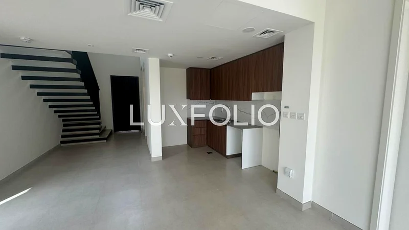 Brand new | Single Row | Huge Corner63737448307074113