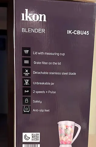 Ikon Blender - Compact and Versatile Kitchen Essential!