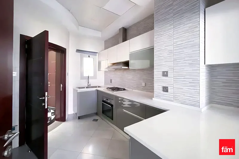 Closed Kitchen | Close to School and Park | Vacant63763486817795111