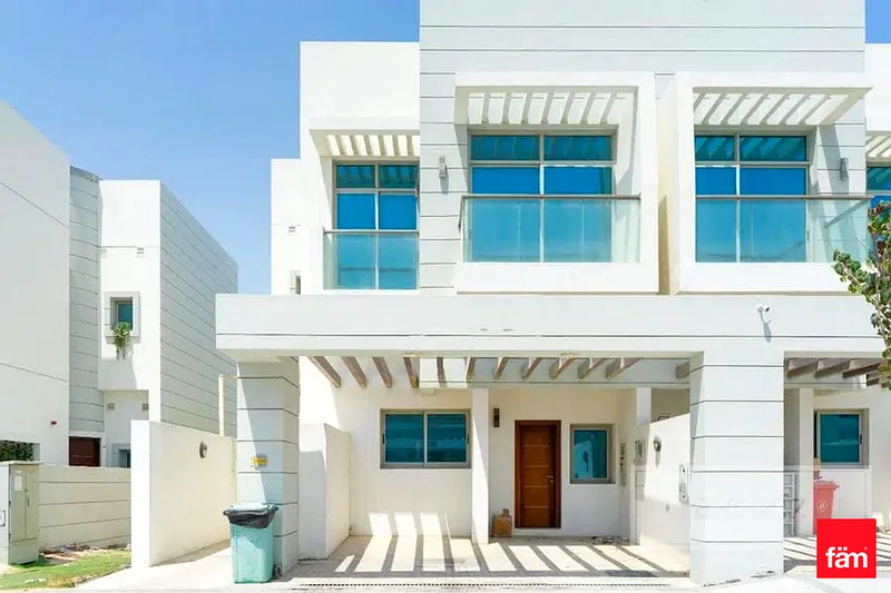Closed Kitchen | Close to School and Park | Vacant63763486817795112