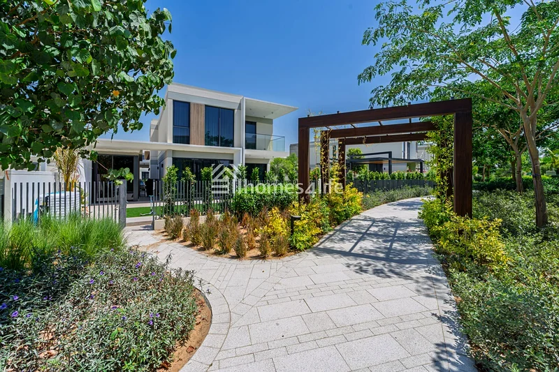 CORNER UNIT | UPGRADED | ON PARK | GARDEN SUITE63930520135939114