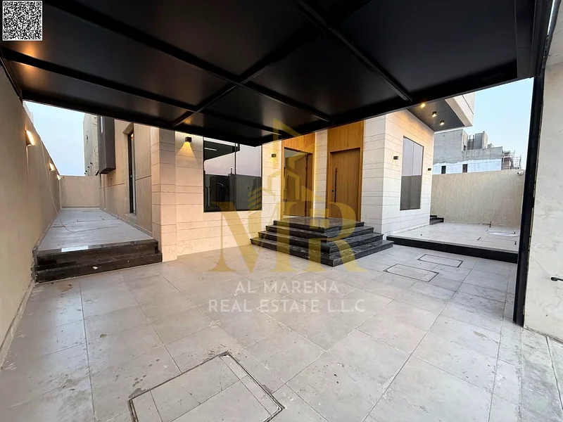 A villa with a price inclusive of registration and ownership fees on the main street, ready for occupancy in the most upscale areas of Ajman. Freehold63883603850755112