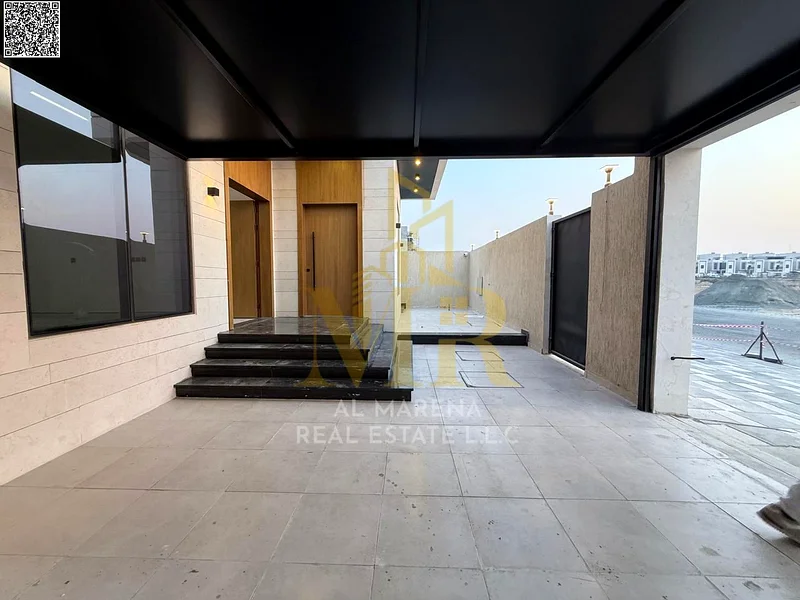 A villa with a price inclusive of registration and ownership fees on the main street, ready for occupancy in the most upscale areas of Ajman. Freehold63883603850755113