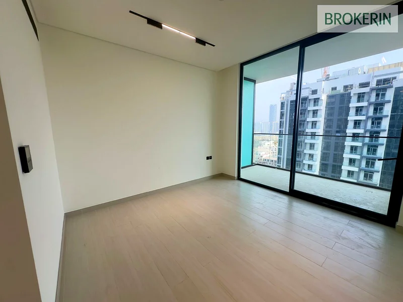 LARGE SIZE | HIGH FLOOR | READY TO MOVE | BRIGHT |63785165885314114